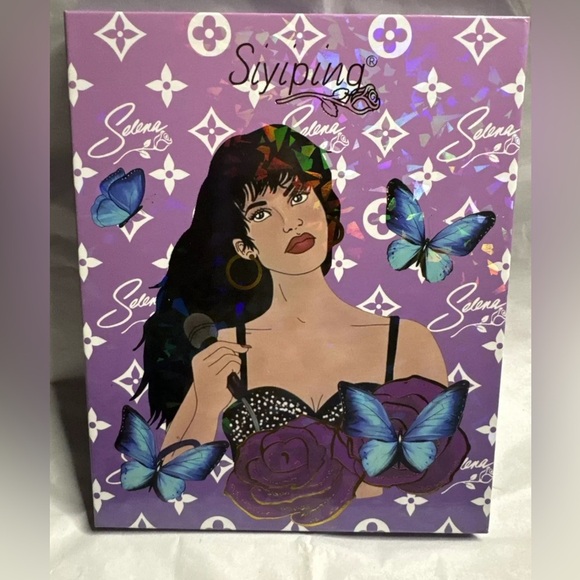 Selena Eyeshadow Palette - Picture 1 of 4
